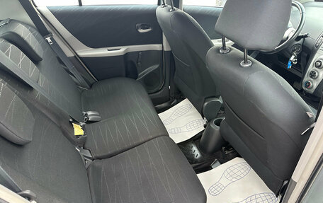 Toyota Yaris III рестайлинг, 2008 год, 545 000 рублей, 17 фотография