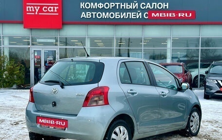Toyota Yaris III рестайлинг, 2008 год, 545 000 рублей, 4 фотография