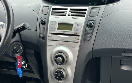 Toyota Yaris III рестайлинг, 2008 год, 545 000 рублей, 12 фотография