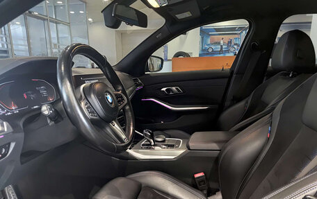 BMW 3 серия, 2021 год, 3 990 000 рублей, 16 фотография