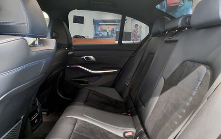 BMW 3 серия, 2021 год, 3 990 000 рублей, 12 фотография