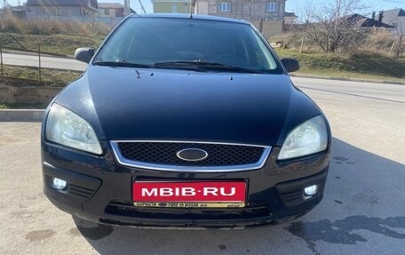 Ford Focus II рестайлинг, 2005 год, 370 000 рублей, 1 фотография