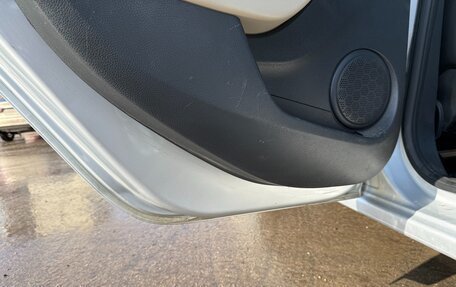 Renault Logan II, 2018 год, 600 000 рублей, 22 фотография