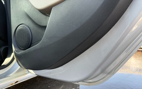 Renault Logan II, 2018 год, 600 000 рублей, 24 фотография