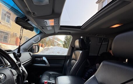 Toyota Land Cruiser 200, 2015 год, 4 850 000 рублей, 7 фотография