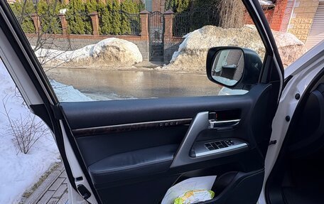 Toyota Land Cruiser 200, 2015 год, 4 850 000 рублей, 10 фотография