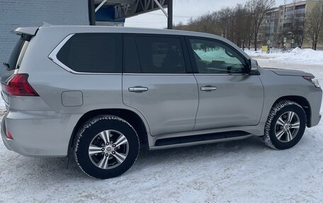 Lexus LX III, 2017 год, 5 600 000 рублей, 2 фотография