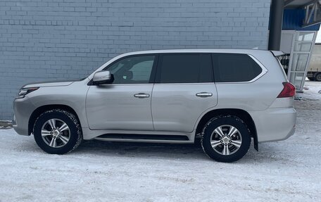 Lexus LX III, 2017 год, 5 600 000 рублей, 9 фотография