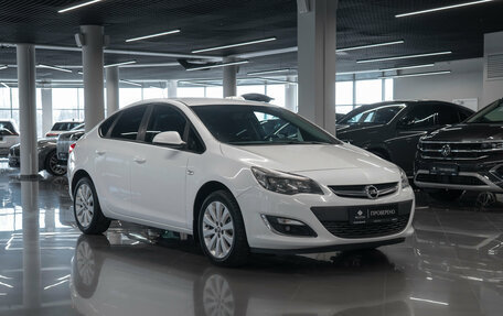 Opel Astra J, 2012 год, 880 000 рублей, 2 фотография