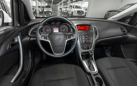 Opel Astra J, 2012 год, 880 000 рублей, 7 фотография