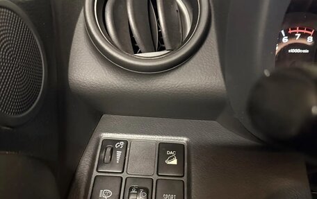 Toyota RAV4, 2010 год, 1 550 000 рублей, 16 фотография