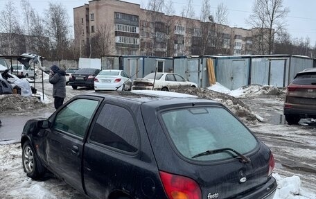 Ford Fiesta, 2001 год, 80 000 рублей, 5 фотография