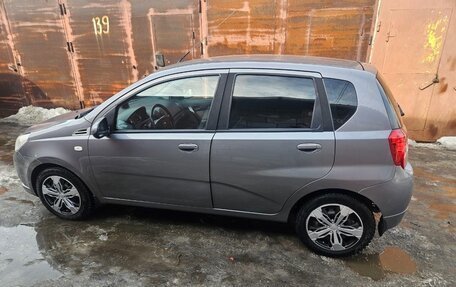 Chevrolet Aveo III, 2010 год, 550 000 рублей, 3 фотография