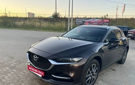 Mazda CX-4, 2023 год, 2 950 000 рублей, 3 фотография