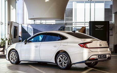 Hyundai Sonata VIII, 2022 год, 2 195 000 рублей, 4 фотография