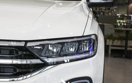 Volkswagen T-Roc I, 2021 год, 2 290 000 рублей, 6 фотография