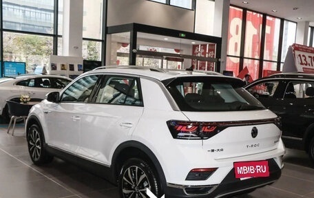 Volkswagen T-Roc I, 2021 год, 2 290 000 рублей, 4 фотография