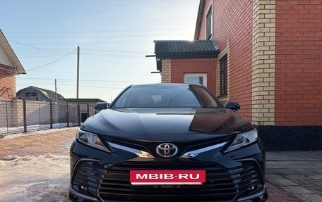 Toyota Camry, 2023 год, 4 490 000 рублей, 2 фотография