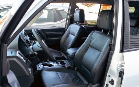 Mitsubishi Pajero IV, 2014 год, 1 895 000 рублей, 11 фотография