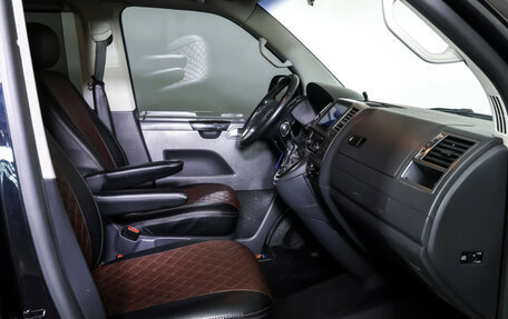 Volkswagen Caravelle T5, 2013 год, 2 450 000 рублей, 10 фотография