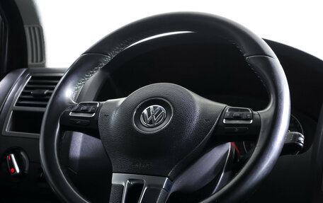 Volkswagen Caravelle T5, 2013 год, 2 450 000 рублей, 17 фотография