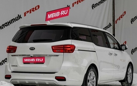 KIA Carnival III, 2018 год, 3 080 000 рублей, 8 фотография