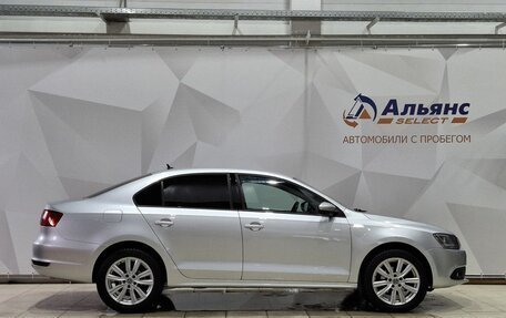 Volkswagen Jetta VI, 2014 год, 1 030 000 рублей, 2 фотография