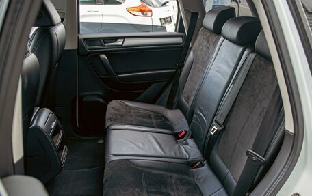 Volkswagen Touareg III, 2014 год, 1 995 000 рублей, 17 фотография