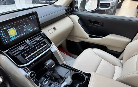 Toyota Land Cruiser, 2022 год, 10 790 000 рублей, 31 фотография