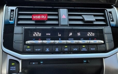 Toyota Land Cruiser, 2022 год, 10 790 000 рублей, 35 фотография