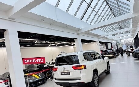 Toyota Land Cruiser, 2022 год, 10 790 000 рублей, 38 фотография