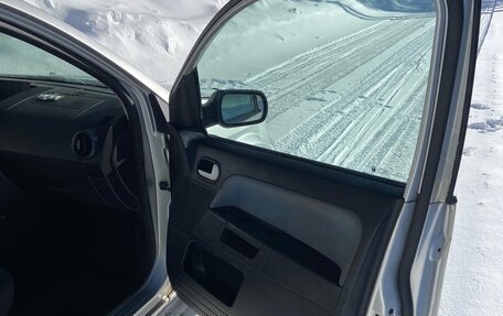 Ford Fusion I, 2005 год, 280 000 рублей, 12 фотография