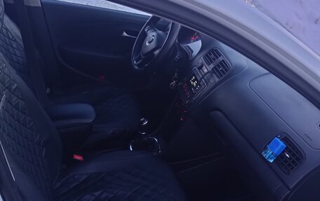 Volkswagen Polo VI (EU Market), 2018 год, 600 000 рублей, 2 фотография