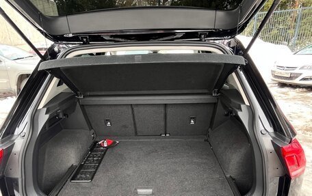 Volkswagen Tiguan II, 2021 год, 2 300 000 рублей, 11 фотография