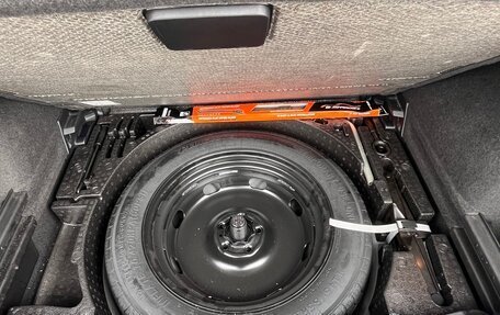 Volkswagen Tiguan II, 2021 год, 2 300 000 рублей, 13 фотография