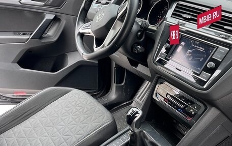 Volkswagen Tiguan II, 2021 год, 2 300 000 рублей, 8 фотография