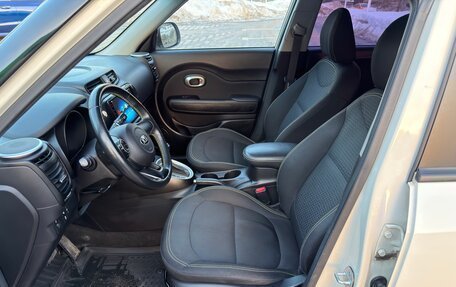 KIA Soul II рестайлинг, 2014 год, 1 390 000 рублей, 16 фотография