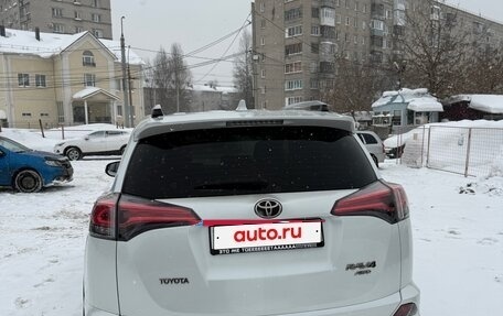 Toyota RAV4, 2019 год, 2 400 000 рублей, 3 фотография