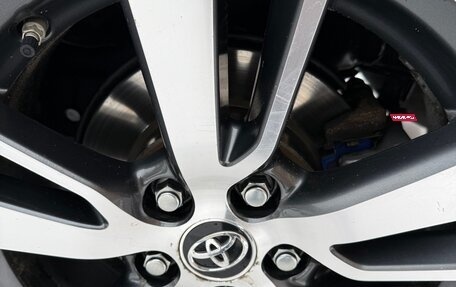 Toyota RAV4, 2019 год, 2 400 000 рублей, 8 фотография