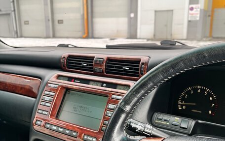 Toyota Crown Majesta, 2002 год, 650 000 рублей, 19 фотография