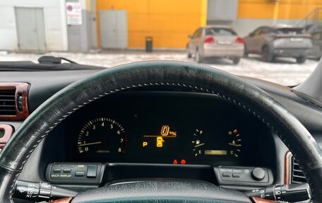 Toyota Crown Majesta, 2002 год, 650 000 рублей, 31 фотография