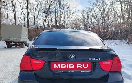 BMW 3 серия, 2009 год, 1 300 000 рублей, 4 фотография