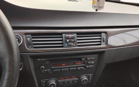 BMW 3 серия, 2009 год, 1 300 000 рублей, 10 фотография