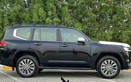 Toyota Land Cruiser, 2026 год, 15 000 000 рублей, 3 фотография