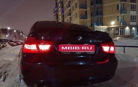 BMW 3 серия, 2009 год, 1 300 000 рублей, 17 фотография