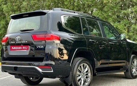 Toyota Land Cruiser, 2026 год, 15 000 000 рублей, 4 фотография
