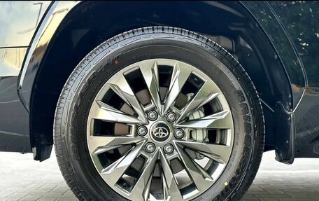 Toyota Land Cruiser, 2026 год, 15 000 000 рублей, 8 фотография