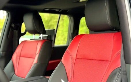 Toyota Land Cruiser, 2026 год, 15 000 000 рублей, 13 фотография