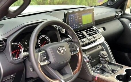 Toyota Land Cruiser, 2026 год, 15 000 000 рублей, 10 фотография