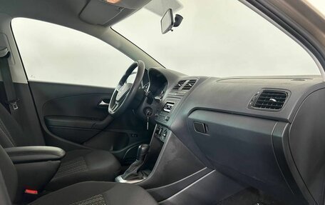 Volkswagen Polo VI (EU Market), 2016 год, 1 300 000 рублей, 10 фотография